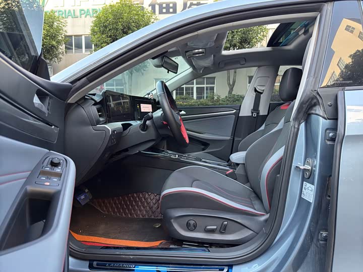 Фото 6 - Volkswagen Lamando L