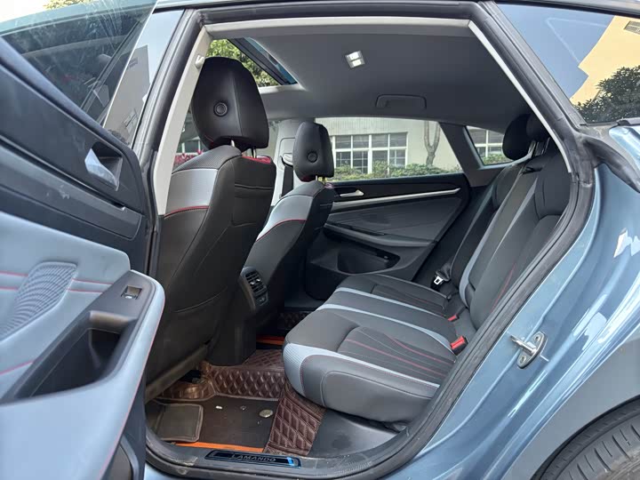 Фото 7 - Volkswagen Lamando L