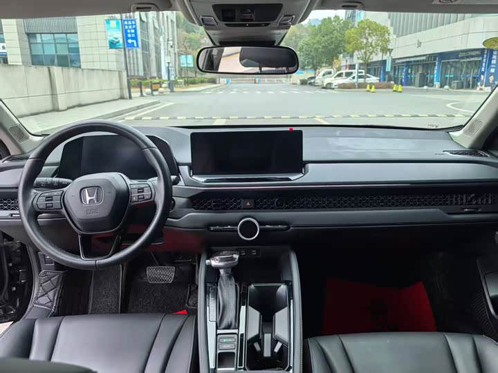 Фото 5 - Honda Accord