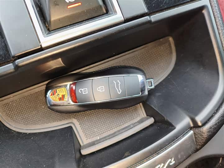 Фото 9 - Porsche Macan