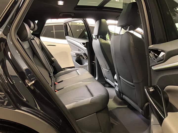 Фото 9 - Volkswagen ID.4 Crozz