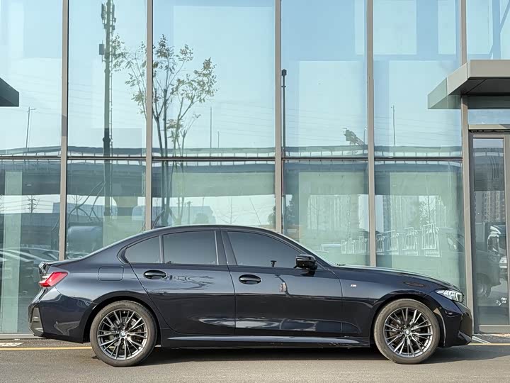 Фото 3 - BMW 3 Series