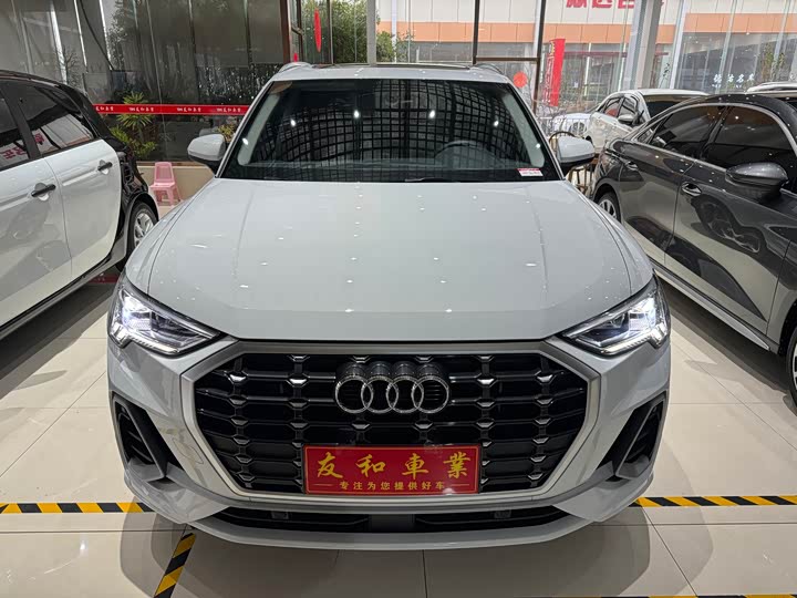 Фото 2 - Audi Q3