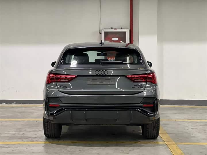Фото 6 - Audi Q3 Sportback