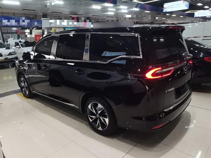 Фото 5 - GAC Trumpchi M6