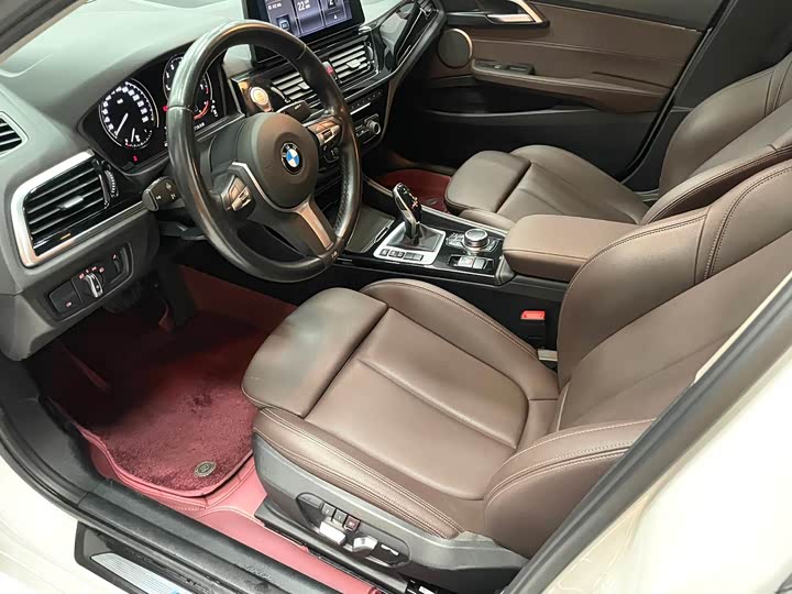 Фото 8 - BMW 1 Series