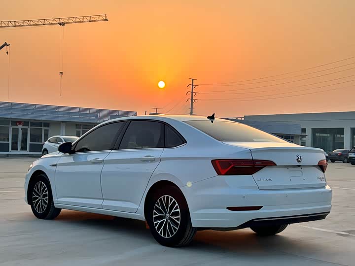 Фото 4 - Volkswagen Sagitar L