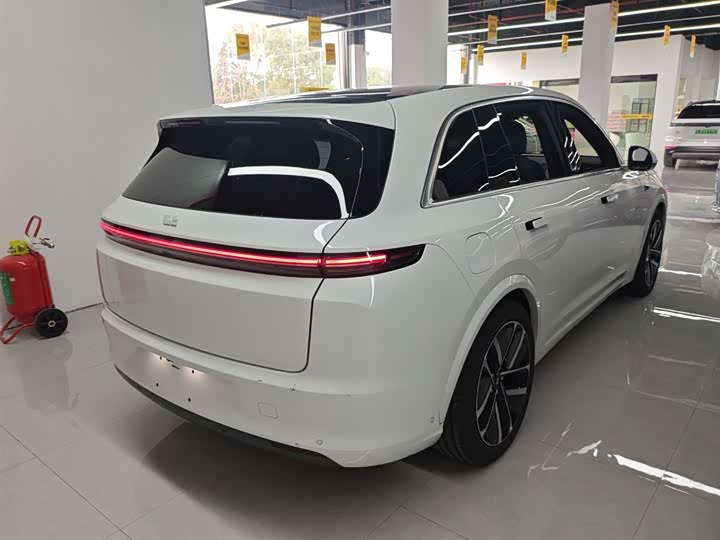 Фото 7 - LiXiang L7