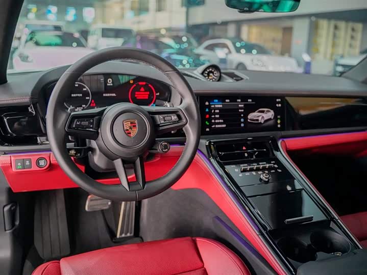 Фото 2 - Porsche Panamera