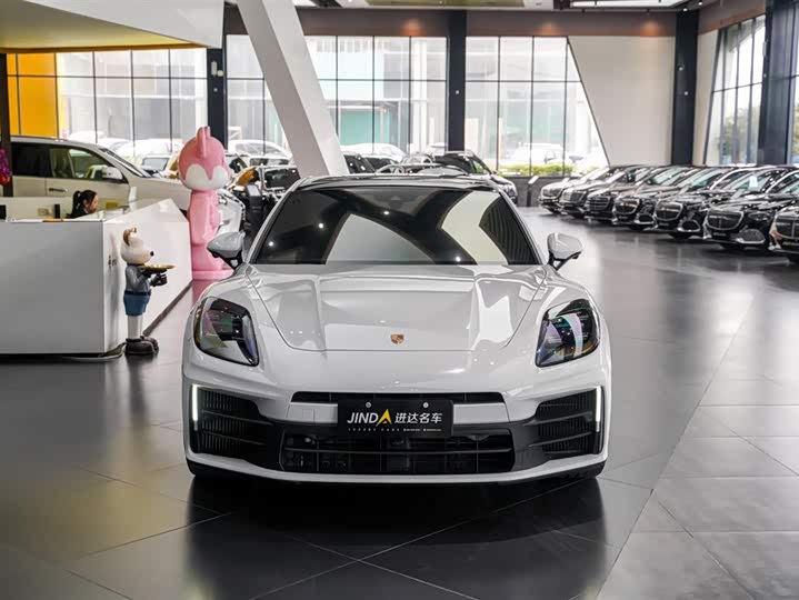 Фото 5 - Porsche Panamera