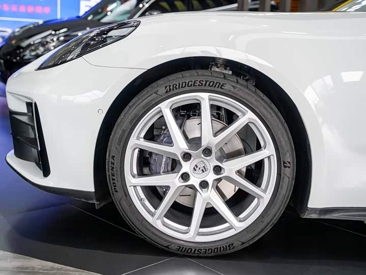 Фото 7 - Porsche Panamera