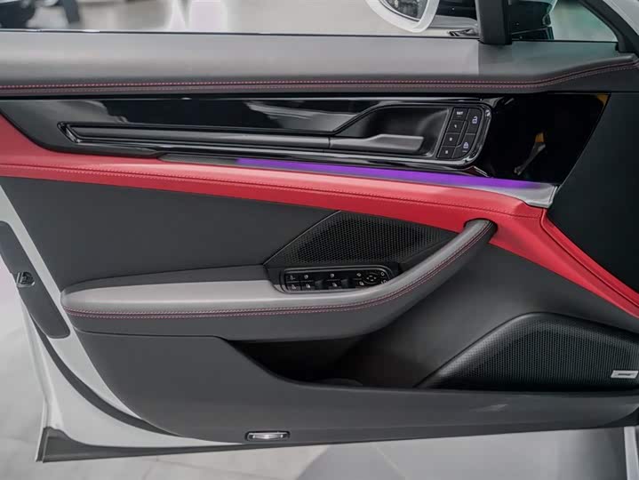 Фото 9 - Porsche Panamera