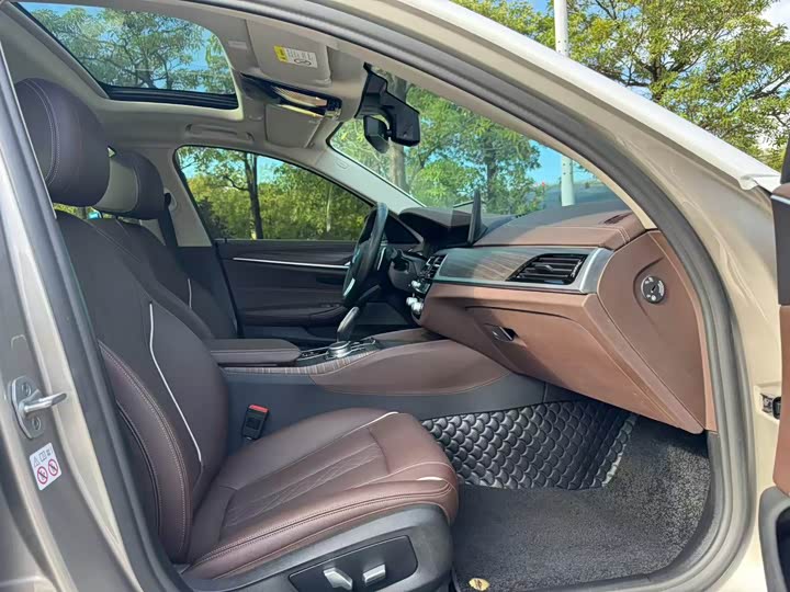 Фото 4 - BMW 5 Series