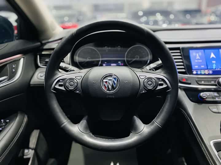 Фото 4 - Buick LaCrosse