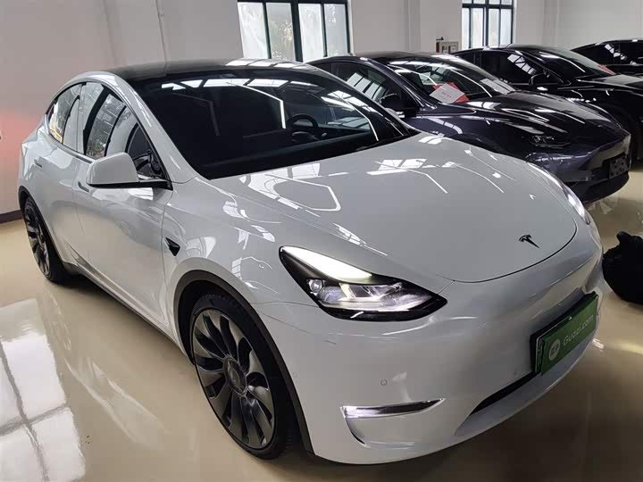 Фото 4 - Tesla Model Y