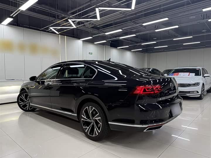 Фото 7 - Volkswagen Magotan