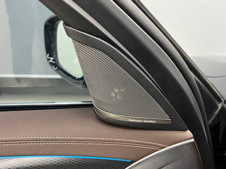 Фото 6 - BMW 5 Series Hybrid