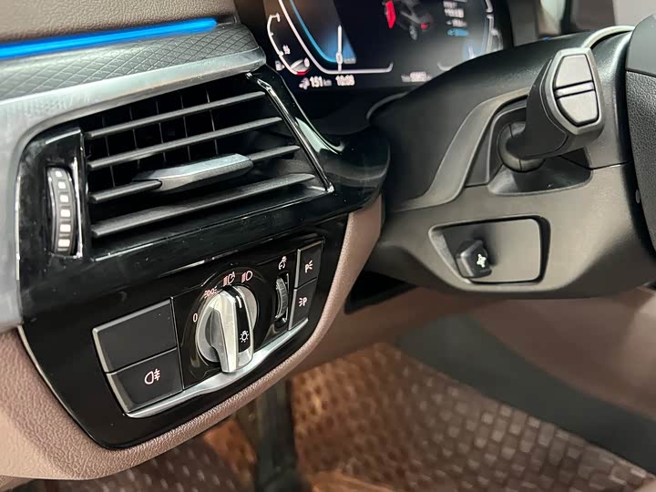 Фото 7 - BMW 5 Series Hybrid