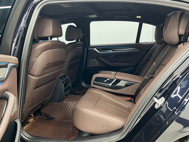 Фото 8 - BMW 5 Series Hybrid