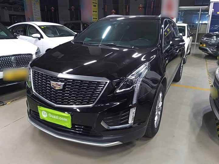 Фото 1 - Cadillac XT5