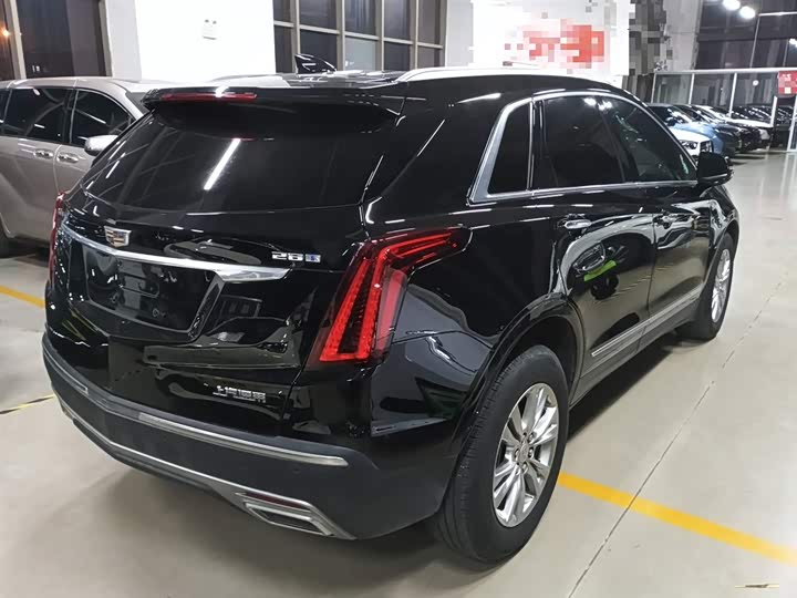 Фото 7 - Cadillac XT5