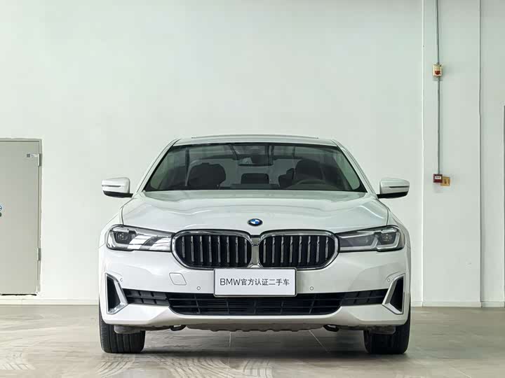 Фото 2 - BMW 5 Series