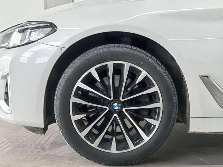 Фото 4 - BMW 5 Series