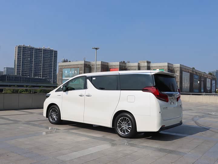 Фото 5 - Toyota Alphard