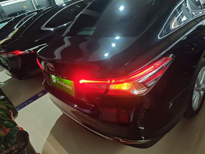 Фото 6 - Toyota Camry