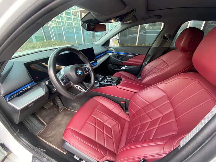 Фото 7 - BMW 5 Series