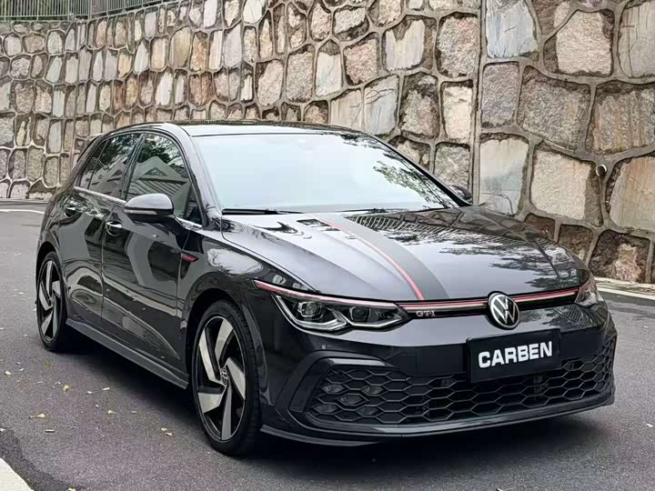 Фото 3 - Volkswagen Golf GTI