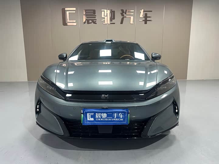 Фото 2 - BYD Han L