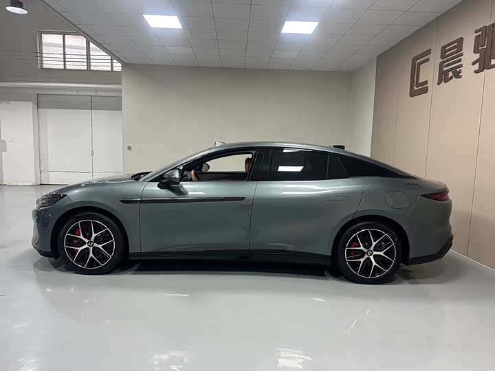 Фото 7 - BYD Han L