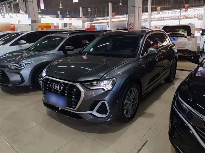 Фото 2 - Audi Q3