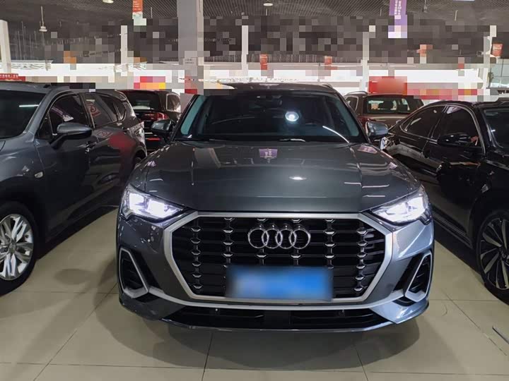 Фото 3 - Audi Q3