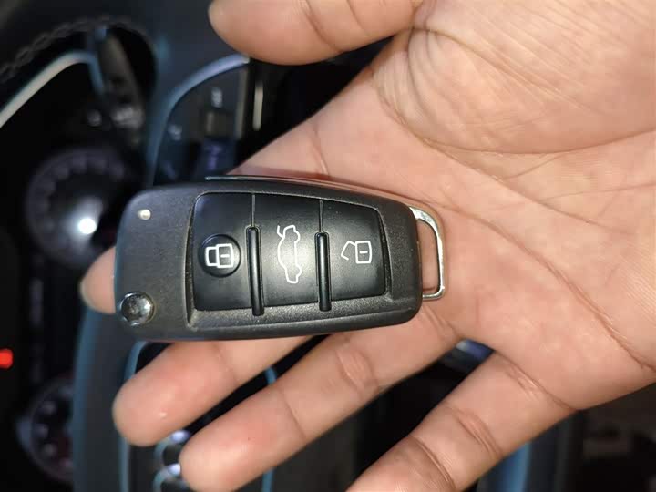 Фото 9 - Audi Q3