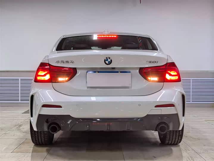 Фото 5 - BMW 1 Series