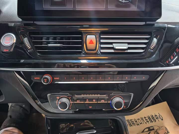 Фото 9 - BMW 1 Series