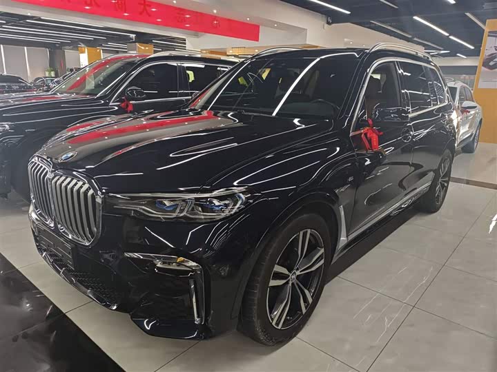 Фото 2 - BMW X7