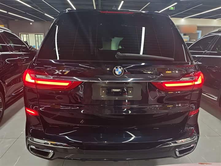 Фото 6 - BMW X7
