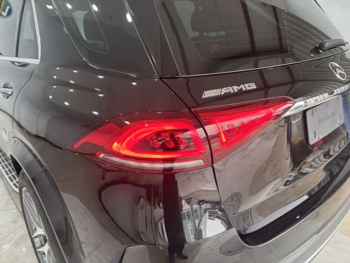 Фото 9 - Mercedes-Benz GLE-Class AMG