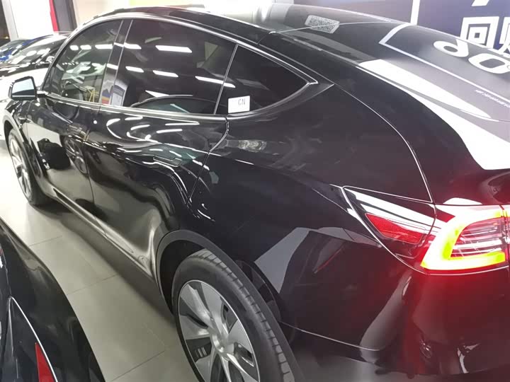 Фото 5 - Tesla Model Y