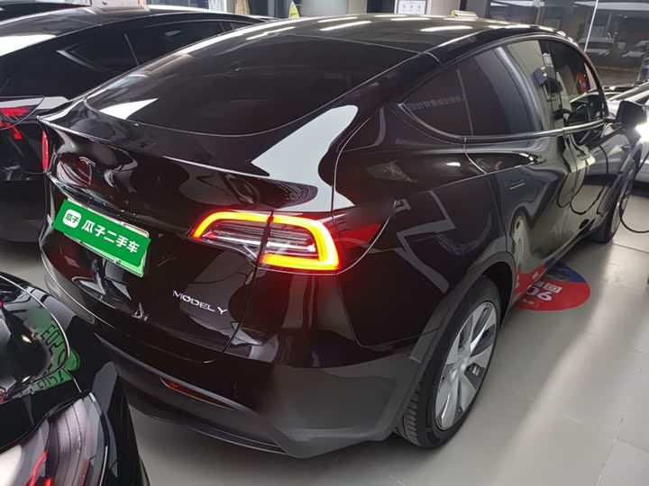 Фото 7 - Tesla Model Y