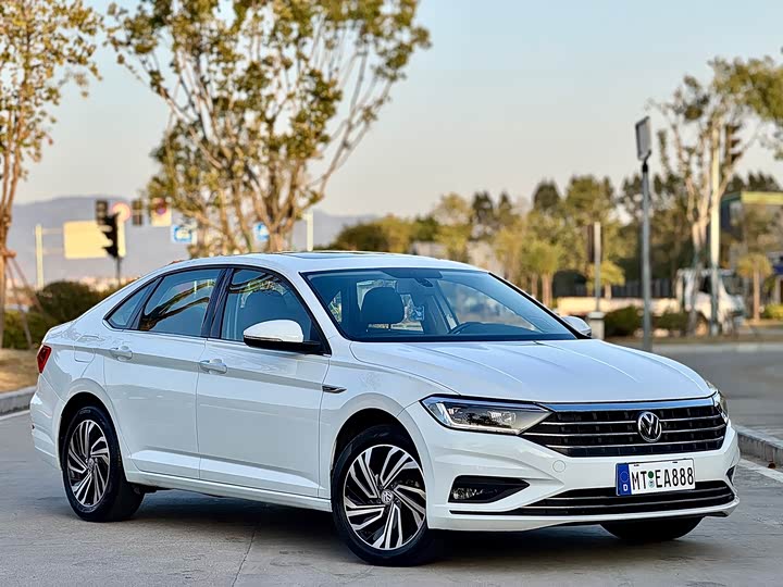 Фото 4 - Volkswagen Sagitar L