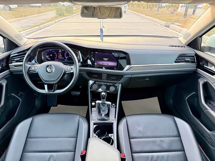 Фото 7 - Volkswagen Sagitar L