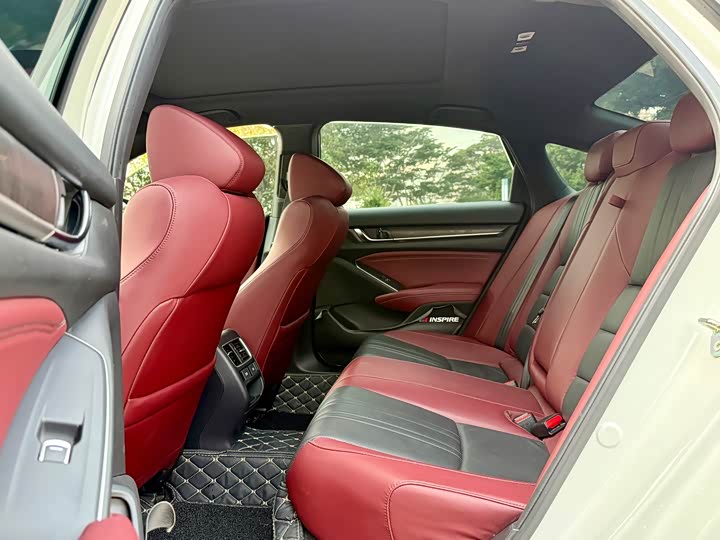Фото 8 - Honda Inspire