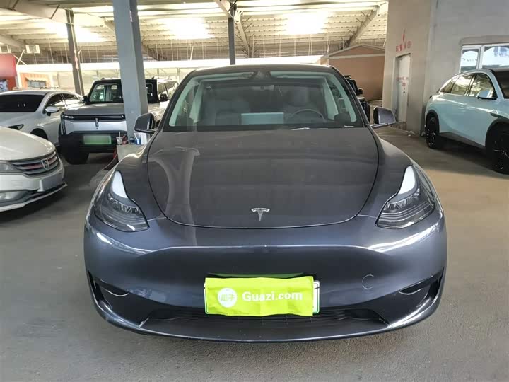 Фото 3 - Tesla Model Y