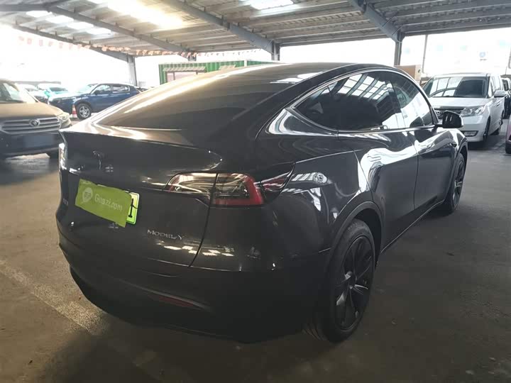 Фото 7 - Tesla Model Y