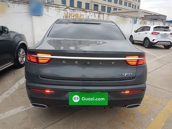 Фото 6 - Geely Preface