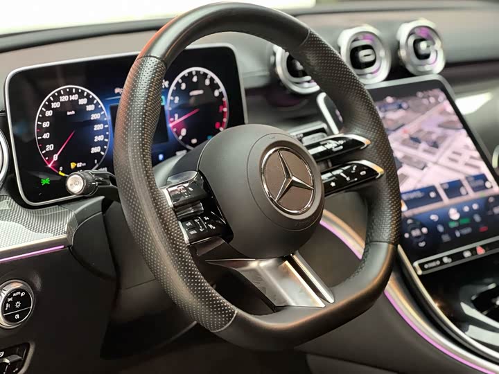 Фото 7 - Mercedes-Benz C-Class